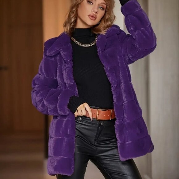 Plush Purple Faux Fur Coat – Chic & Cozy Statement Layer - Size M - Picture 6 of 6